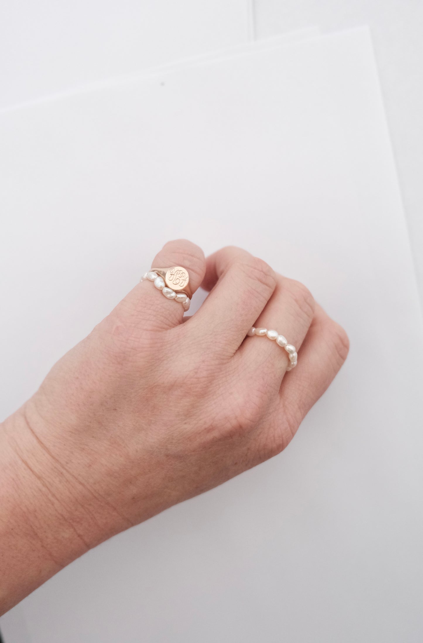 PEARL CHAIN RING